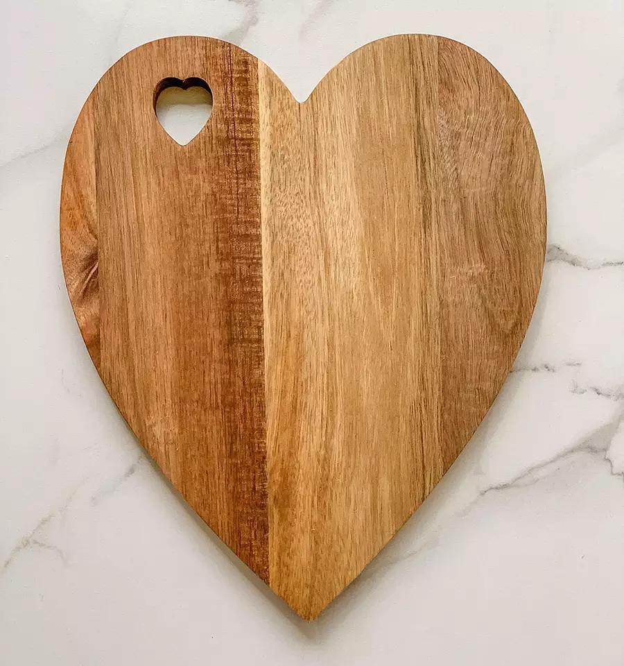 Heart Shape Acacia Wood Charcuterie Board Cheese Platter Wood Cutting Board