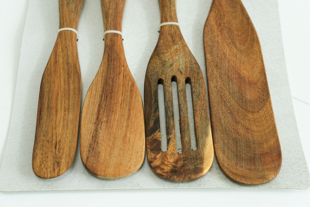 Manufacture Portable and Reusable Wooden Spatula Set of 4 Slotted Spatula for Kitchen
