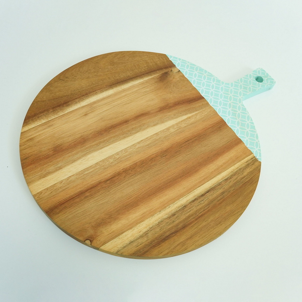 Manufacture Round Wood Cutting Board Charcuteria Board with Handle