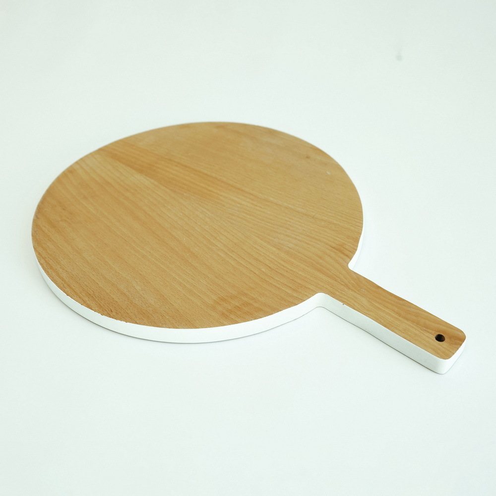 Round Beech Wood Cutting Board with Handle for Kitchen