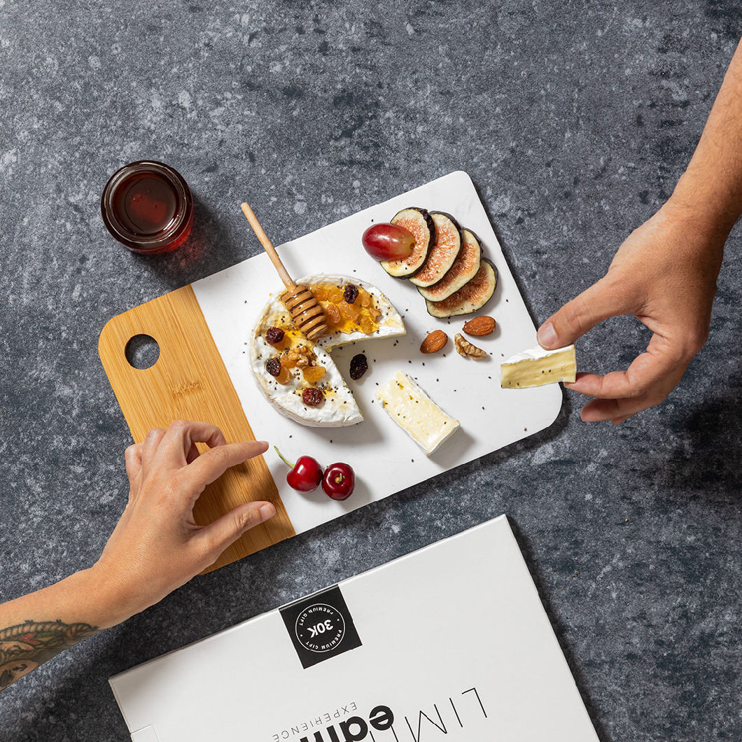 Smooth and Durable Marble and Bamboo Chopping Board Cheese Board with Hanging Hole