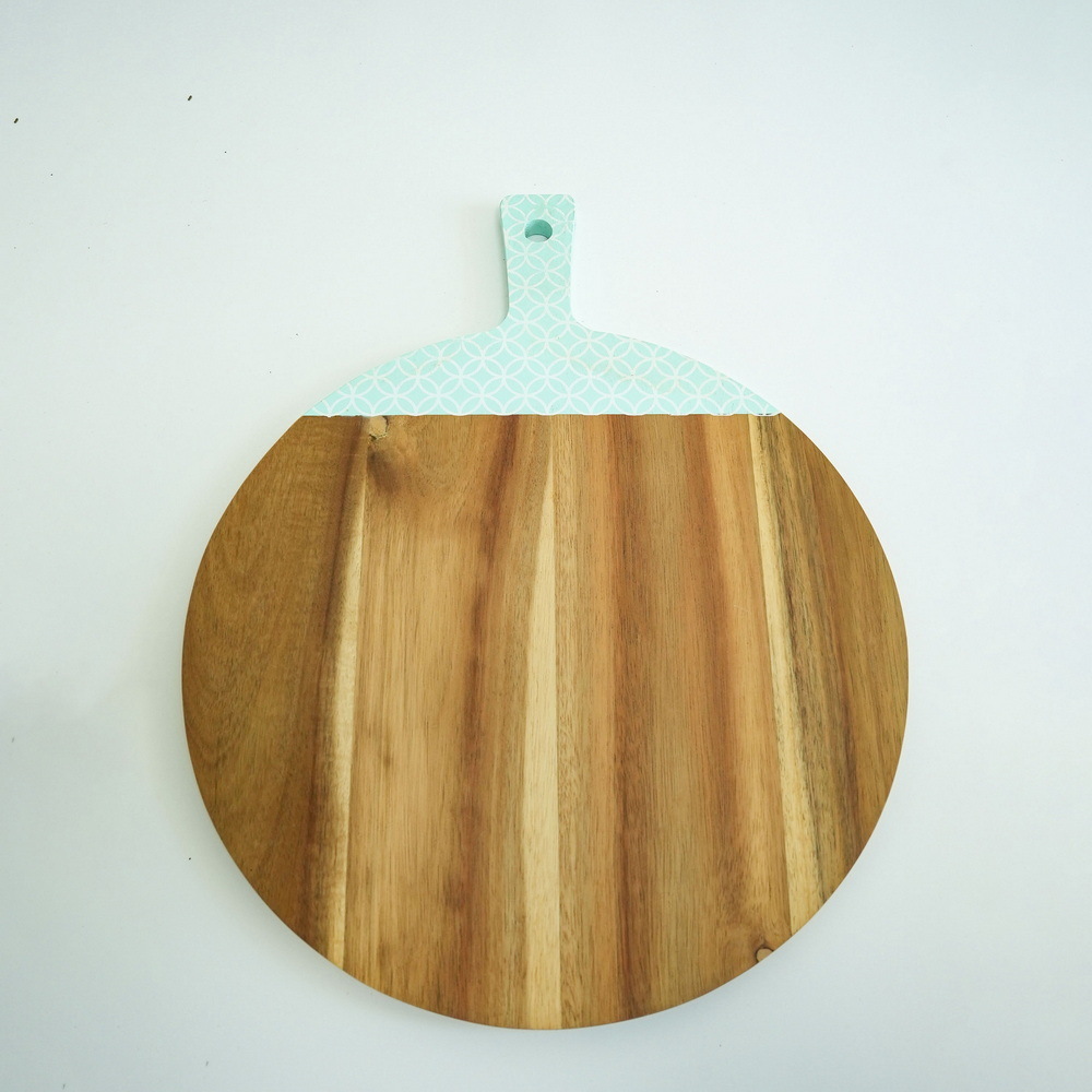 Manufacture Round Wood Cutting Board Charcuteria Board with Handle