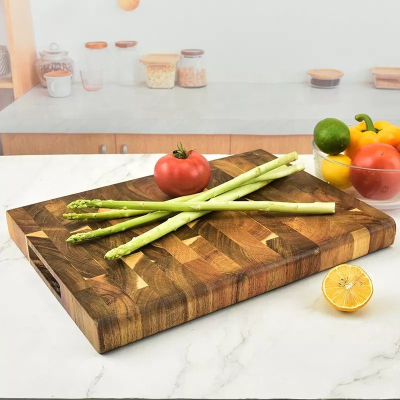 Thick End Grain Acacia Wood Cutting Board Wood Butcher Block with Two Handles for Kitchen