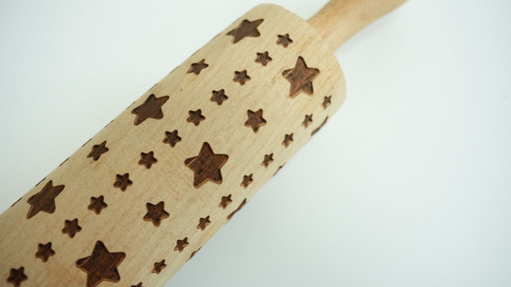 Wholesale Custom Star Embossed Wood Rolling Pin for Kitchen