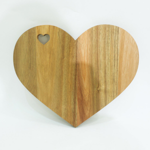 Heart Shaped Acacia Cutting Boards Serving Boards for Customized Engraving