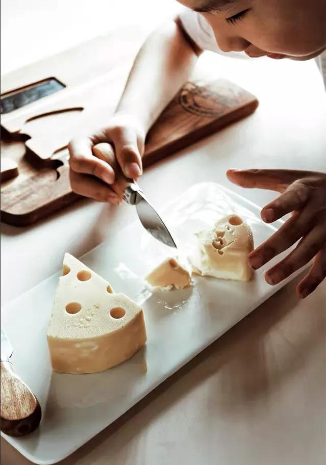 Acacia Wooden Cheese Board Set Wood Charcuterie Boards Set and Cheese Serving Platter