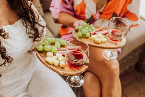 Single Wooden Cocktail Wine Glass Tray Wine Serving Tray with Glass Holder for Appetizer Party