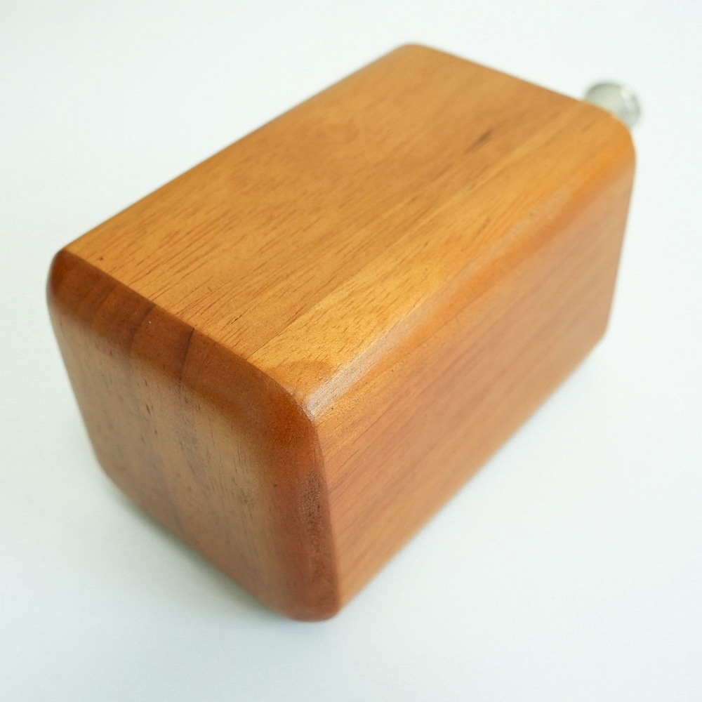 Decorative Custom Manual Press Wooden Soap Dispenser for Bathroom and Hotel