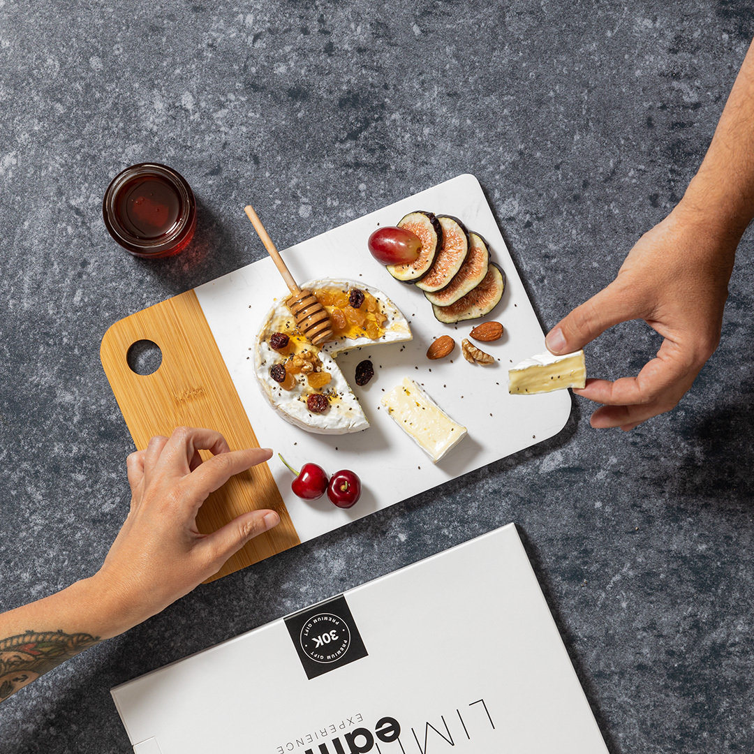 Smooth and Durable Marble and Bamboo Chopping Board Cheese Board with Hanging Hole